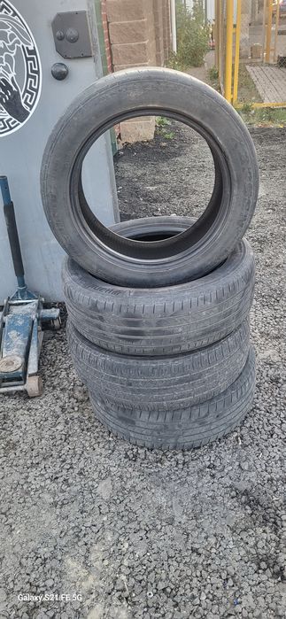 Продам комплект летний шины