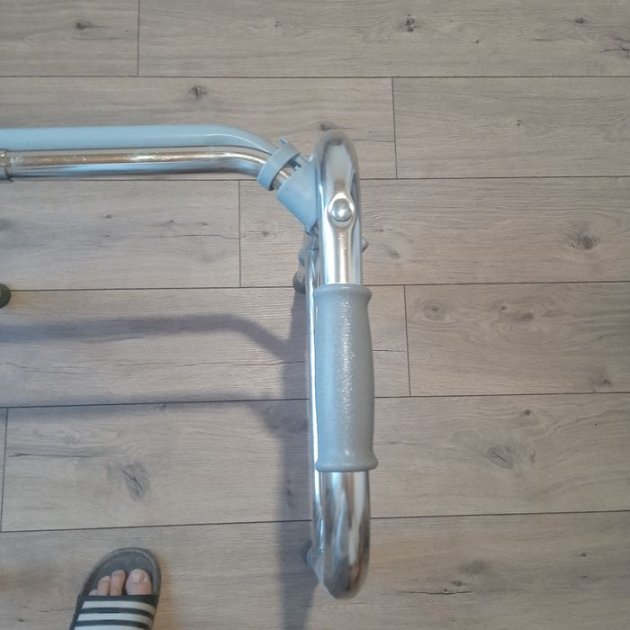 Продам ходунок медицинский