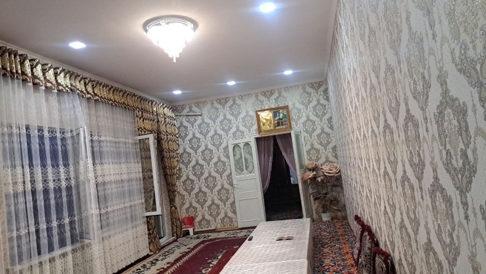 Uy hovli sotiladi