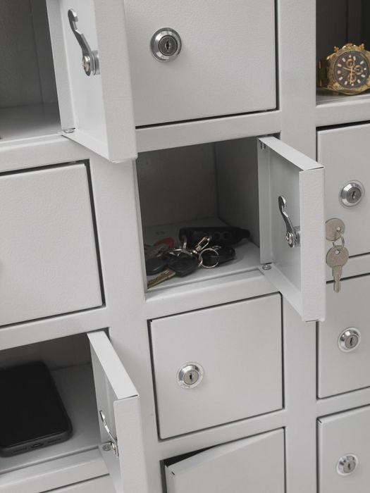 Шкаф для телефонов