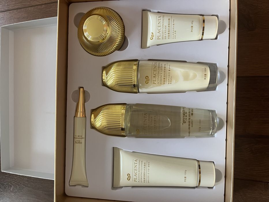 Gift box с козметика за лице