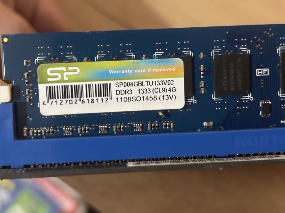 Дънна платка Asrock H61M-VG3, 2x4 GB RAM и Inter Core I3 2120