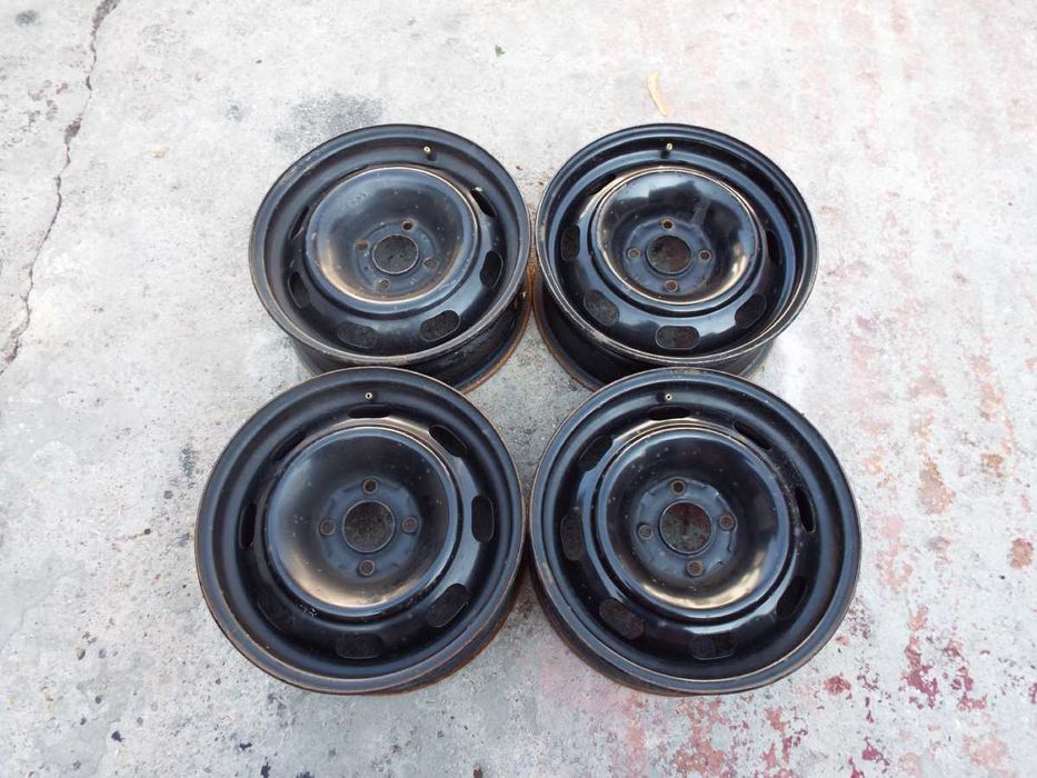 Vand 4 jante pe 15" pentru peugeot 208,207,306,307,citroen c3,c4,xara