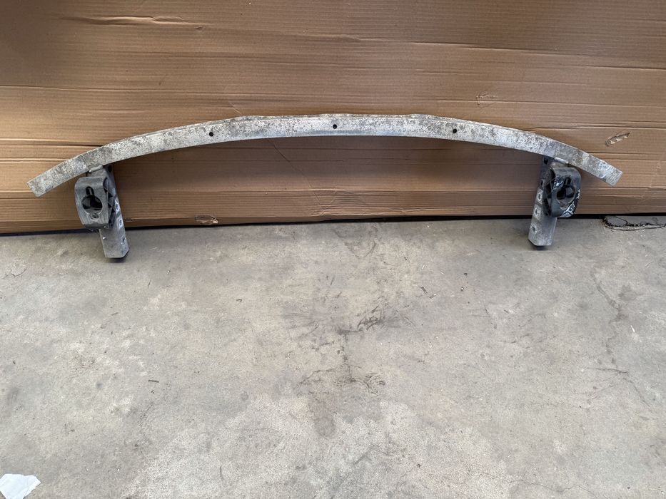 Bmw G30 части халогени, греда, таван с шибедах