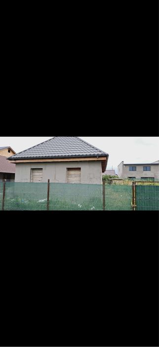 Casa de vanzare cazasu