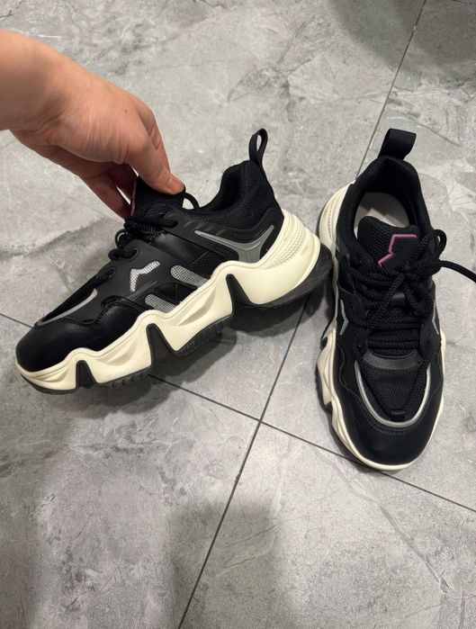 Кроссовки Braska