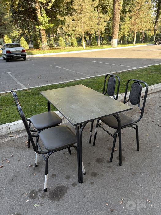 Stol-Stul Kamplekt Stiladi. Holati Alo Holda Saqlangan.. 9 Ta Bor.!