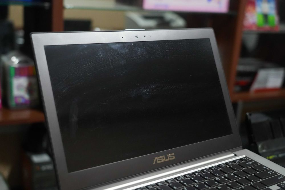 Ноутбук i5-4200U/4G RAM/500 GB HDD/ GeForce 840M 2Gb/IPS FULL HD 13