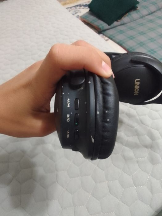 Продам наушники UNION BX14