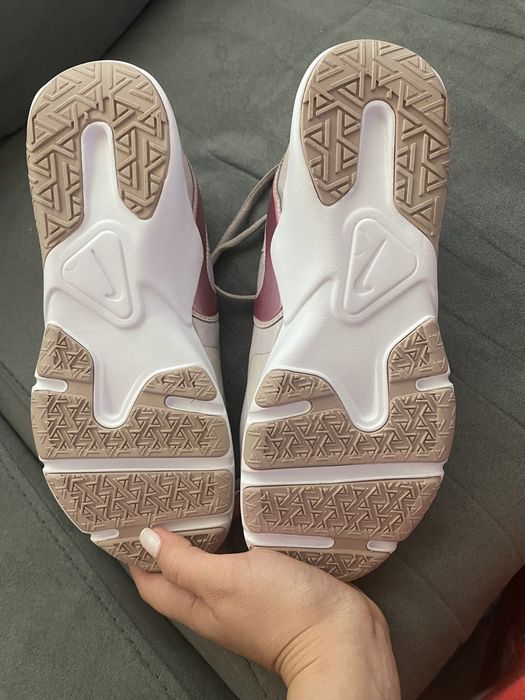 2 чифта маратонки Nike