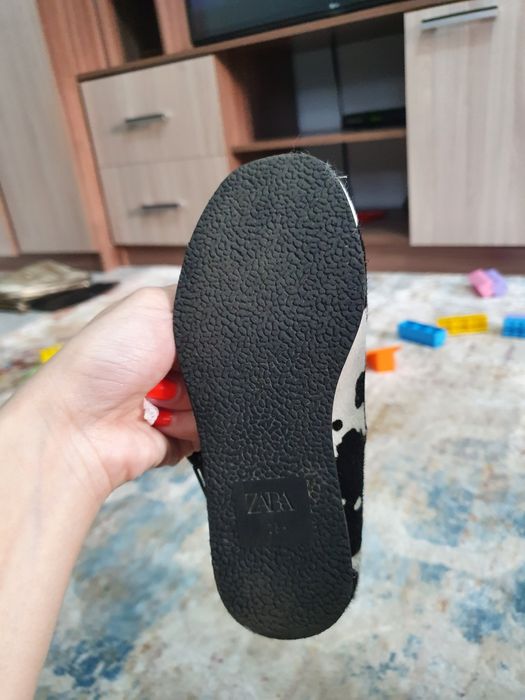 Продам балетки zara