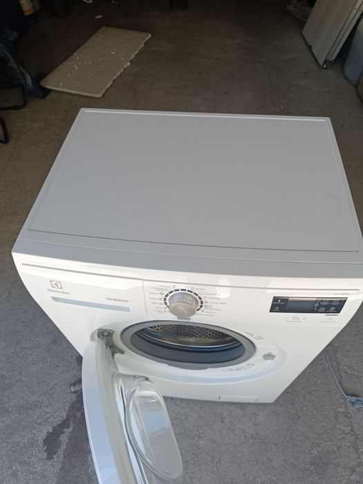 Стиральная машина Электролюкс