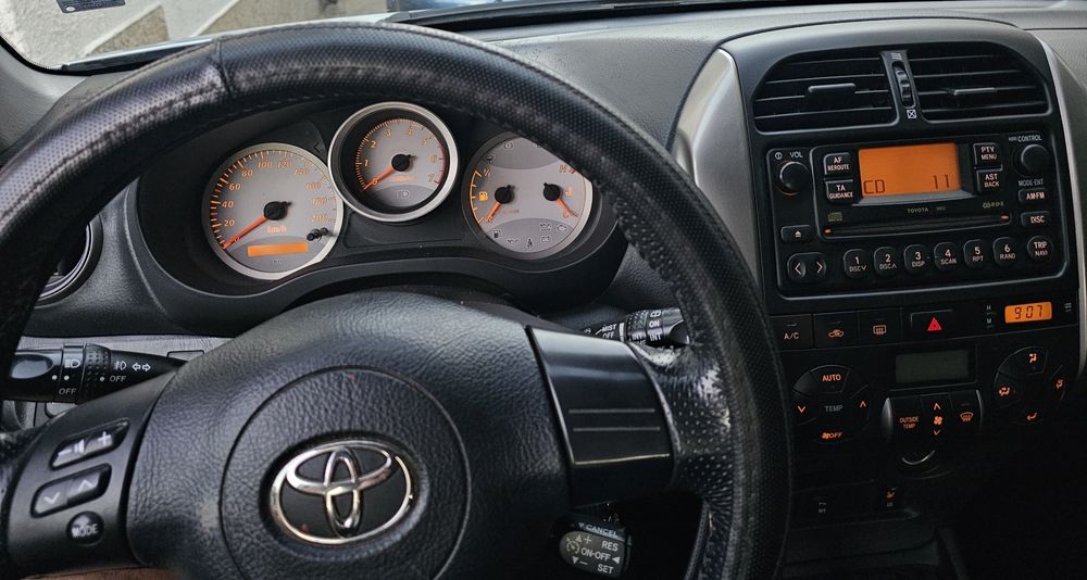 Toyota RAV 4 2.0 16V D-4D