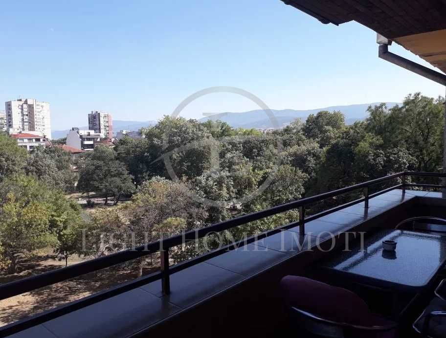 Продава се Тристаен апартамент в Пловдив, Кючук Париж - 113 кв.м за 2027 €/кв.м - Снимка #11