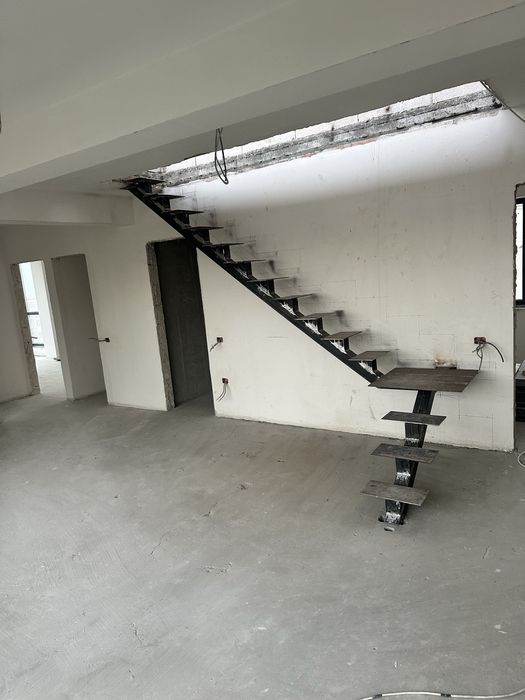 Amartament 4 camere Penthouse tip Duplex cu terasa 60mp