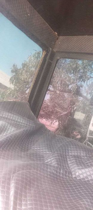 Traktor  sotiladi srochna arzonch narxda