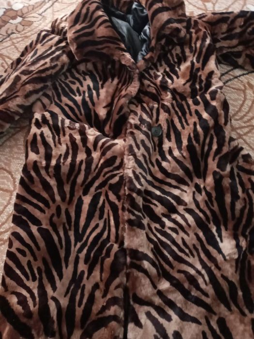 Продам Шуба сурковая