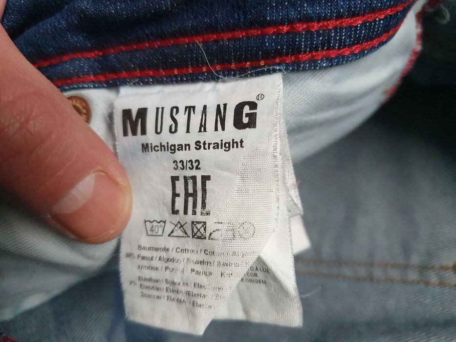 Blugi MUSTANG "Michigan" Straight - Marime W33 L32 (Talie 88 cm)