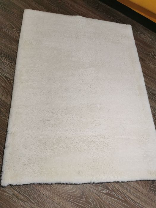 Covor alb, moale, imitatie de blana 120x170