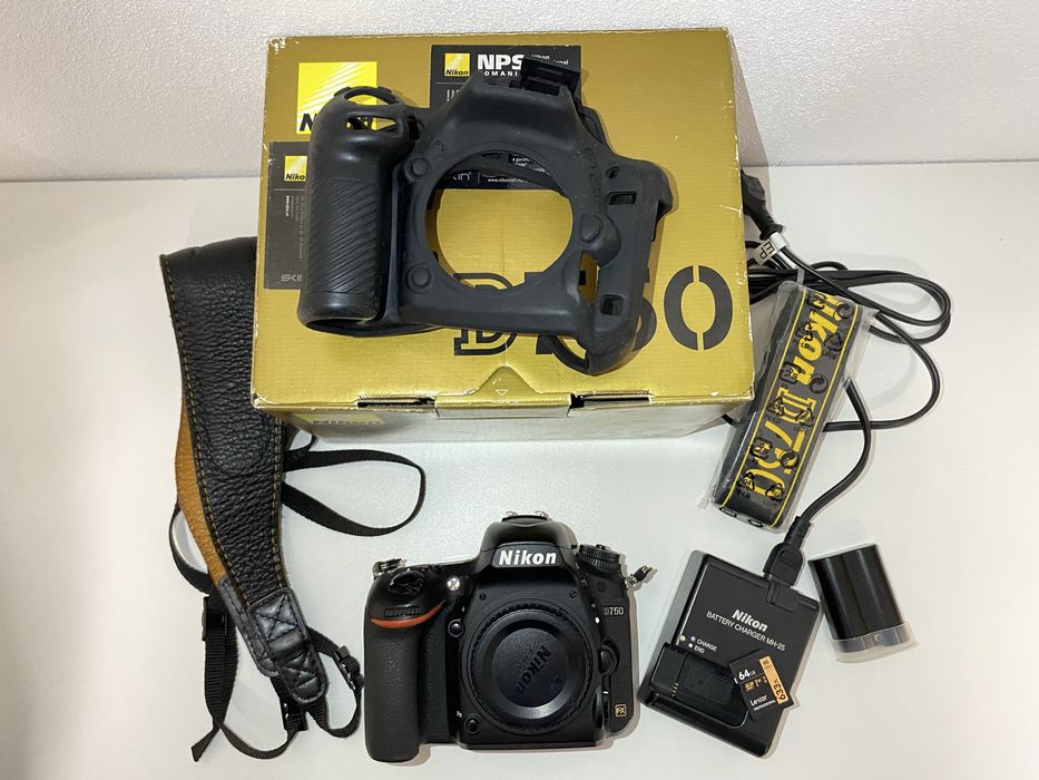 Nikon D750  (36.000 cadre)