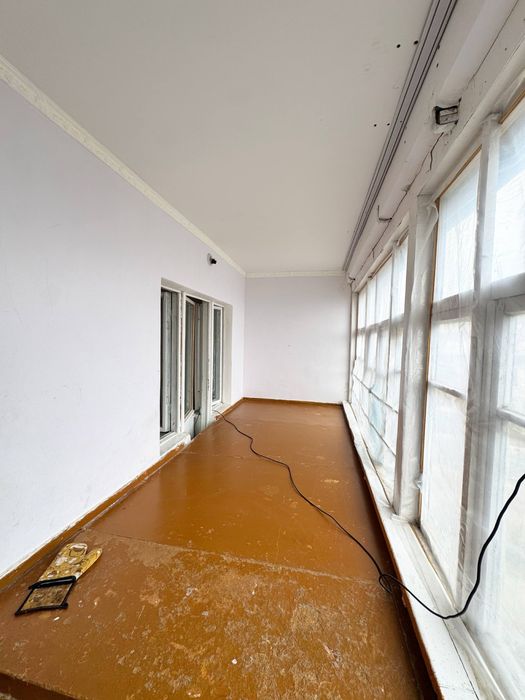 Прадаётся 2х 10микрарайоне Новая планировка Карвон базар напротив