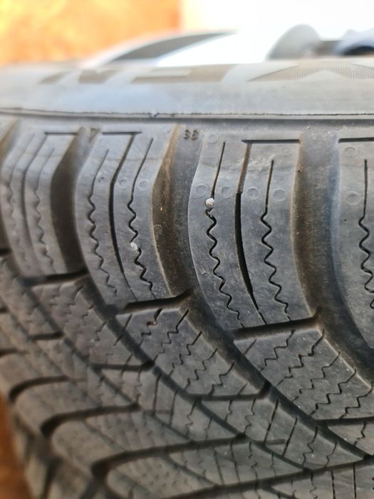 4 anvelope iarna noi,195 65 R15 Nexen winguard snow g3,jante tabla