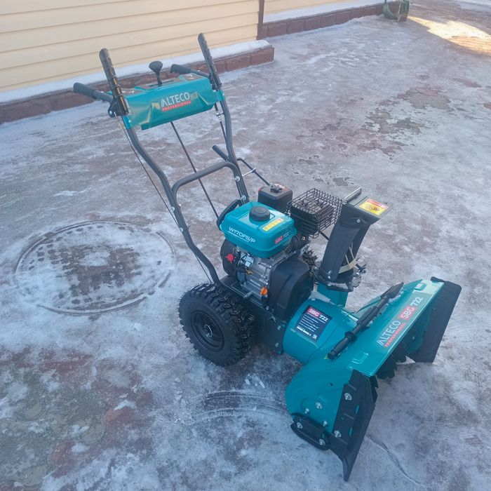 Снегоуборочная машина Алтеко