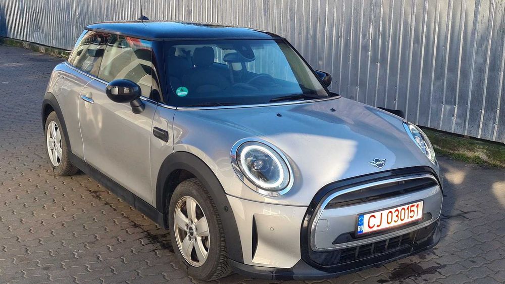 MINI COOPER Essential Trim--CAR VERTICAL disponibil