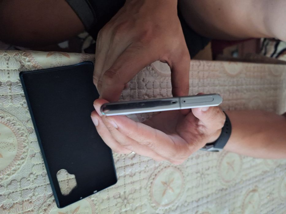 Vând samsung note 10 plus 5G Aura Glow