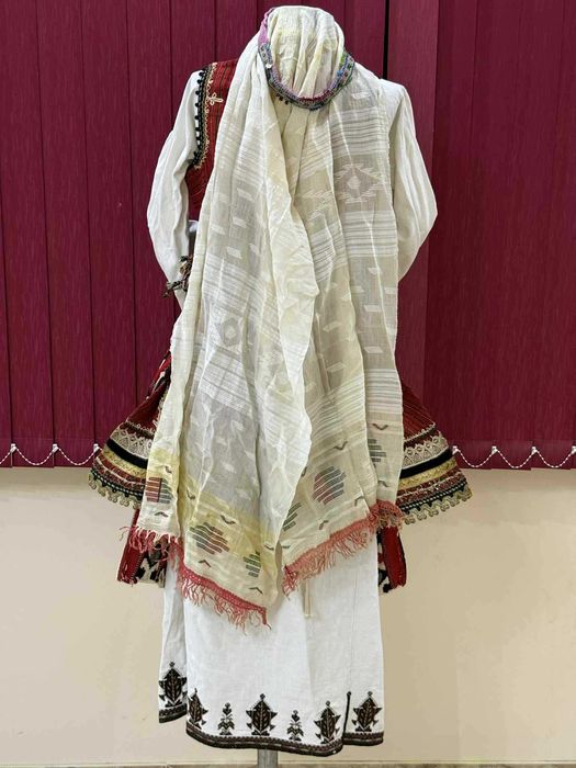 Македонска носия