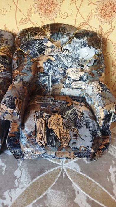 Диван и 2 кресла