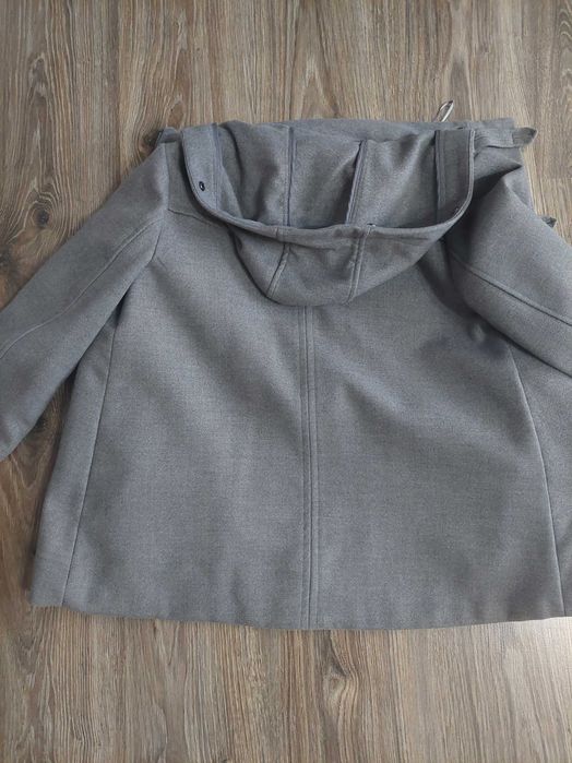 Късо палтенце ZARA