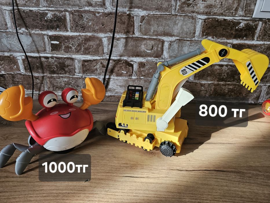 Продам б/у Игрушки