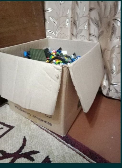 Продам лего срочно