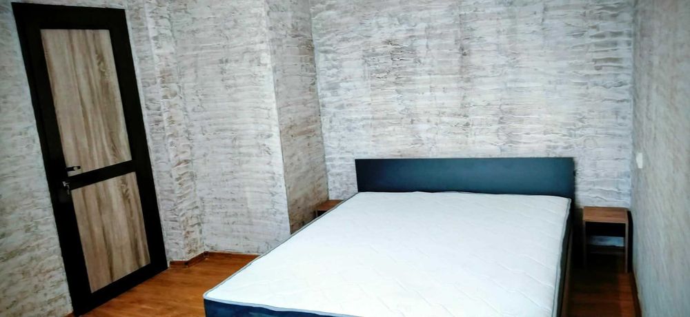 Собственик дава под наем 2-ен апартамент в топ център