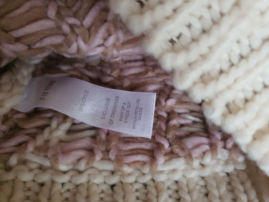 Next Nutmeg шапки,шалове и ръкавички 7-10 г.