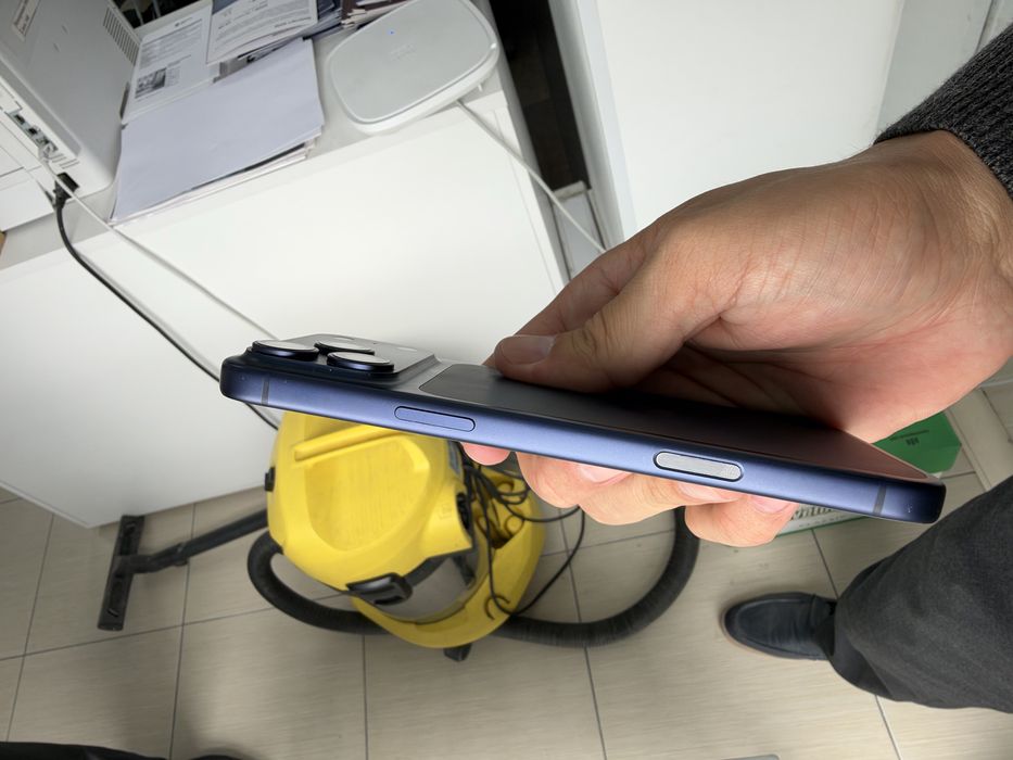 Iphone 17 pro max 256 gb срочно