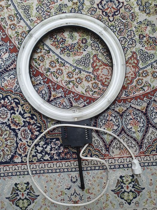 Селфи лампа, в рабочем состоянии