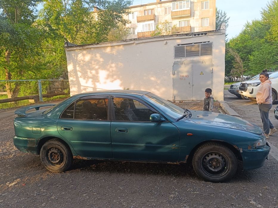 Продам Митсубиси галант Е55