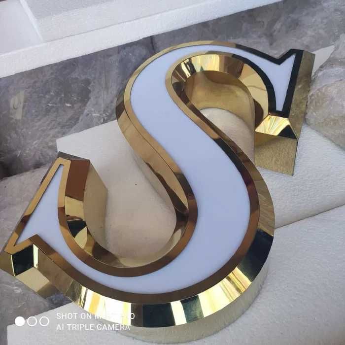 Tashqi reklama banir bukva orakal tablichka