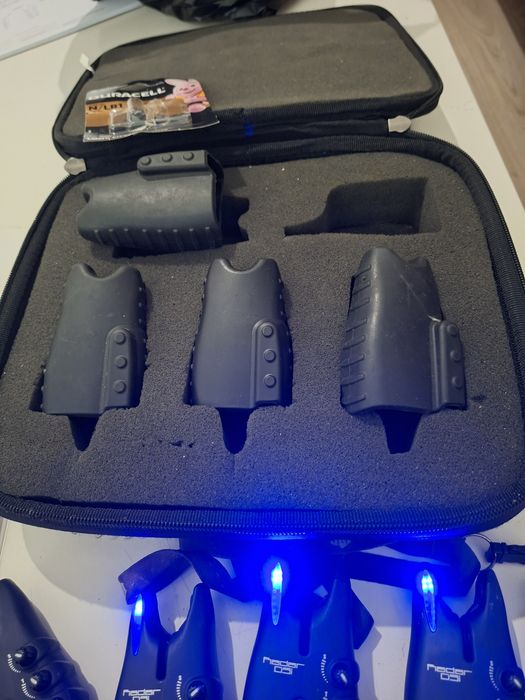 Продава се Jrc radar dsi 4+1 и 3 бр Хангери