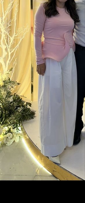 Розовая кофта от mally