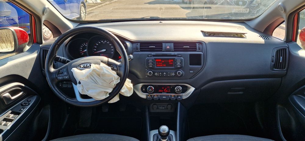 Kia Rio 1.3 Benzina //an.2013 euro5 //  2290e