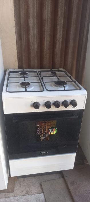 Продаётся газовая плита Веста