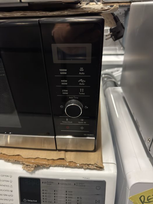 Cuptor cu microunde Panasonic NN-SD28HS