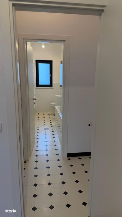 Proprietar vând apartament 2 camere (posibil 3) zona Piața Amzei