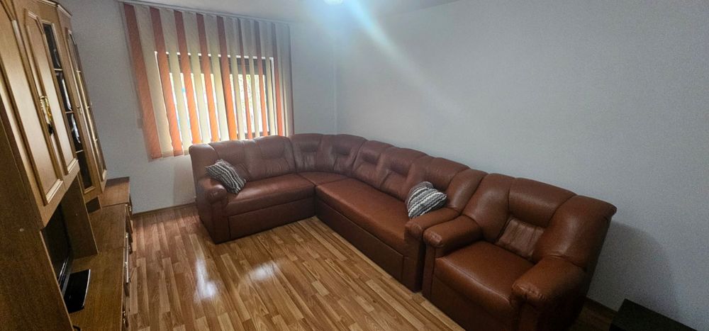 Inchiriez/ vand apartament