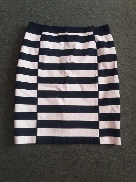 Пола H&M - размер М - 20 лв