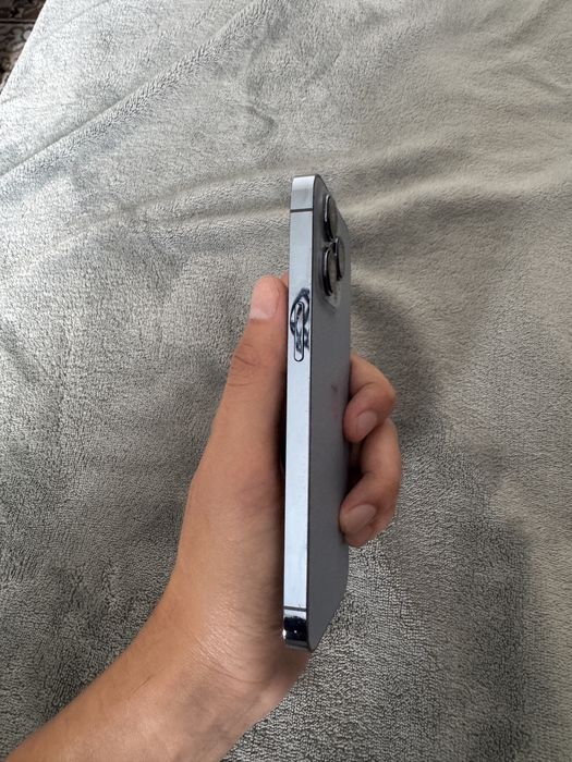 Продам iphone 13 pro 256