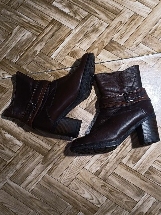 Женская обувь туфли ботинки высокие